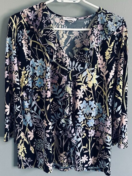 Calvin Klein Tops - Calvin Klein Ruffled Floral Blouse Women's Sz LG excellent pre-owned condition